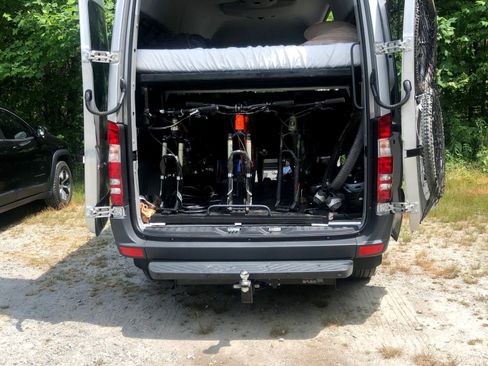 Used 2016 Mercedes-Benz Sprinter 2500 image 9