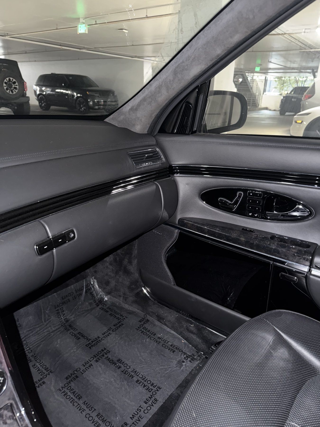 Used 2006 Maybach 57 S RWD image 10