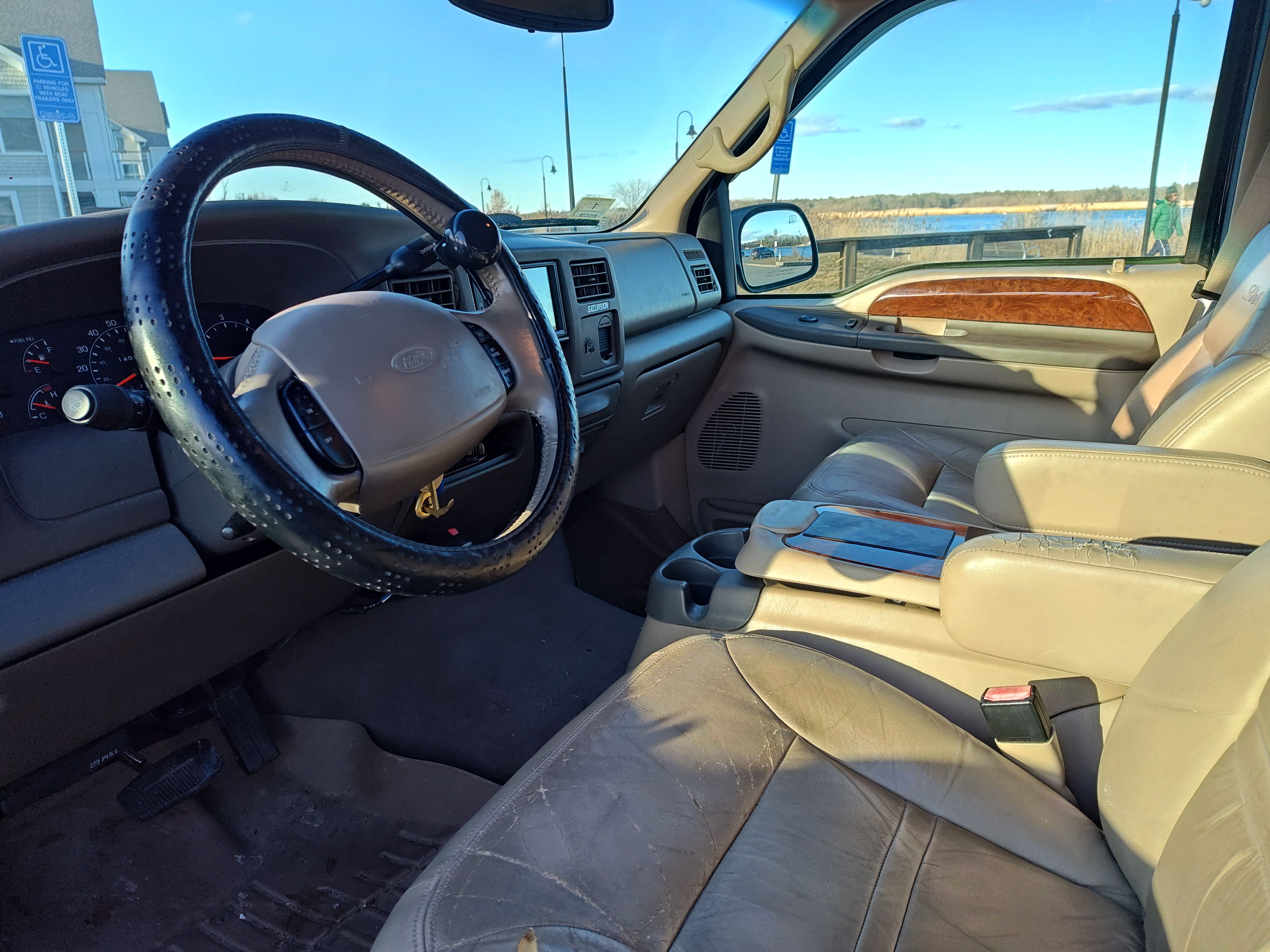 Used 2001 Ford Excursion Limited AWD/4WD image 12