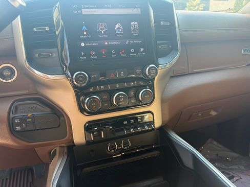 Used 2021 RAM 2500 Laramie AWD/4WD image 15