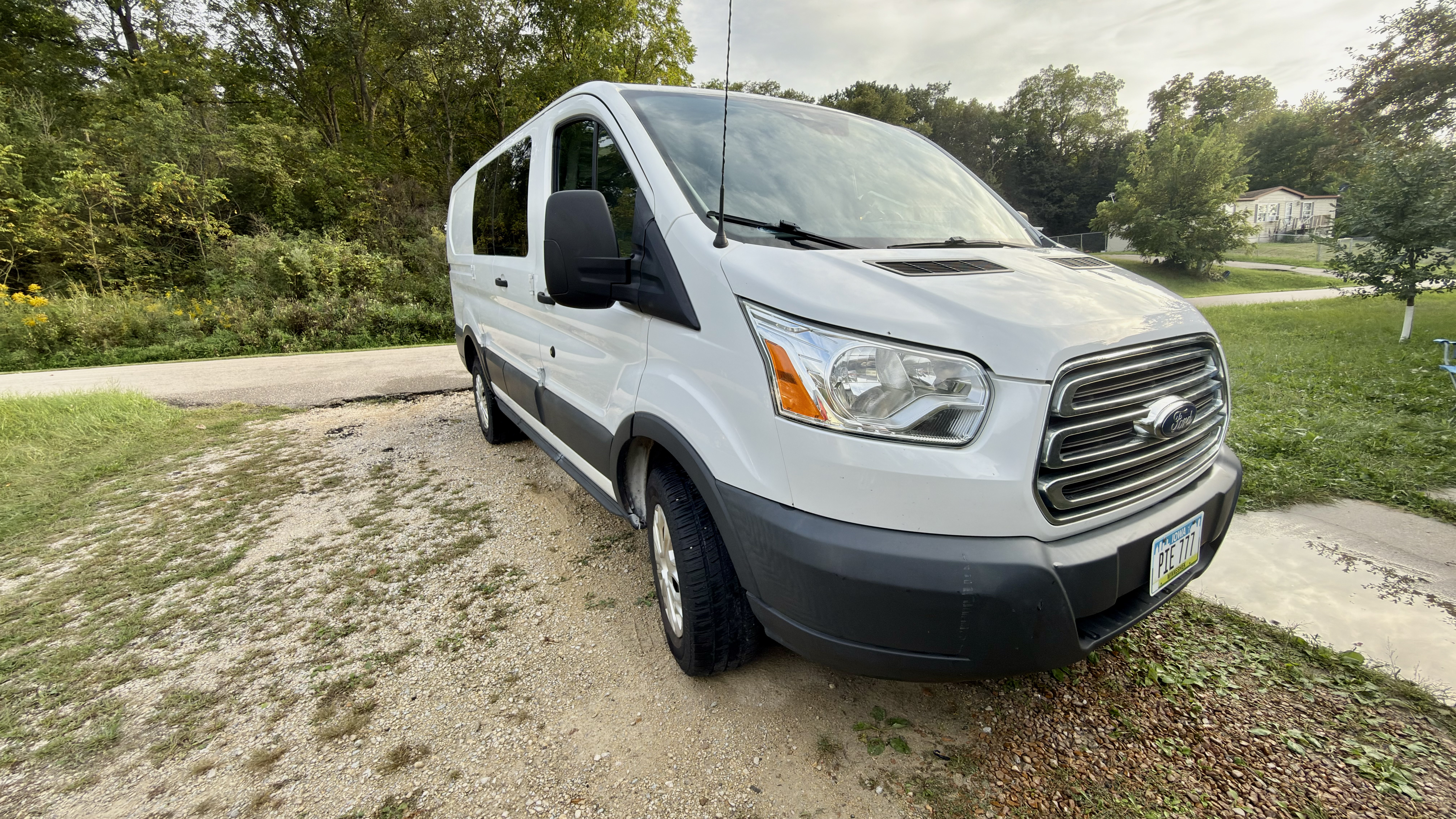 Used 2016 Ford Transit 250 130 Low Roof w/ Exterior Upgrade Package RWD image 4