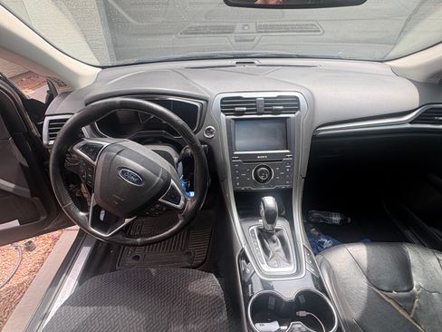 Used 2014 Ford Fusion Energi Titanium w/ Driver Assist Package FWD image 5