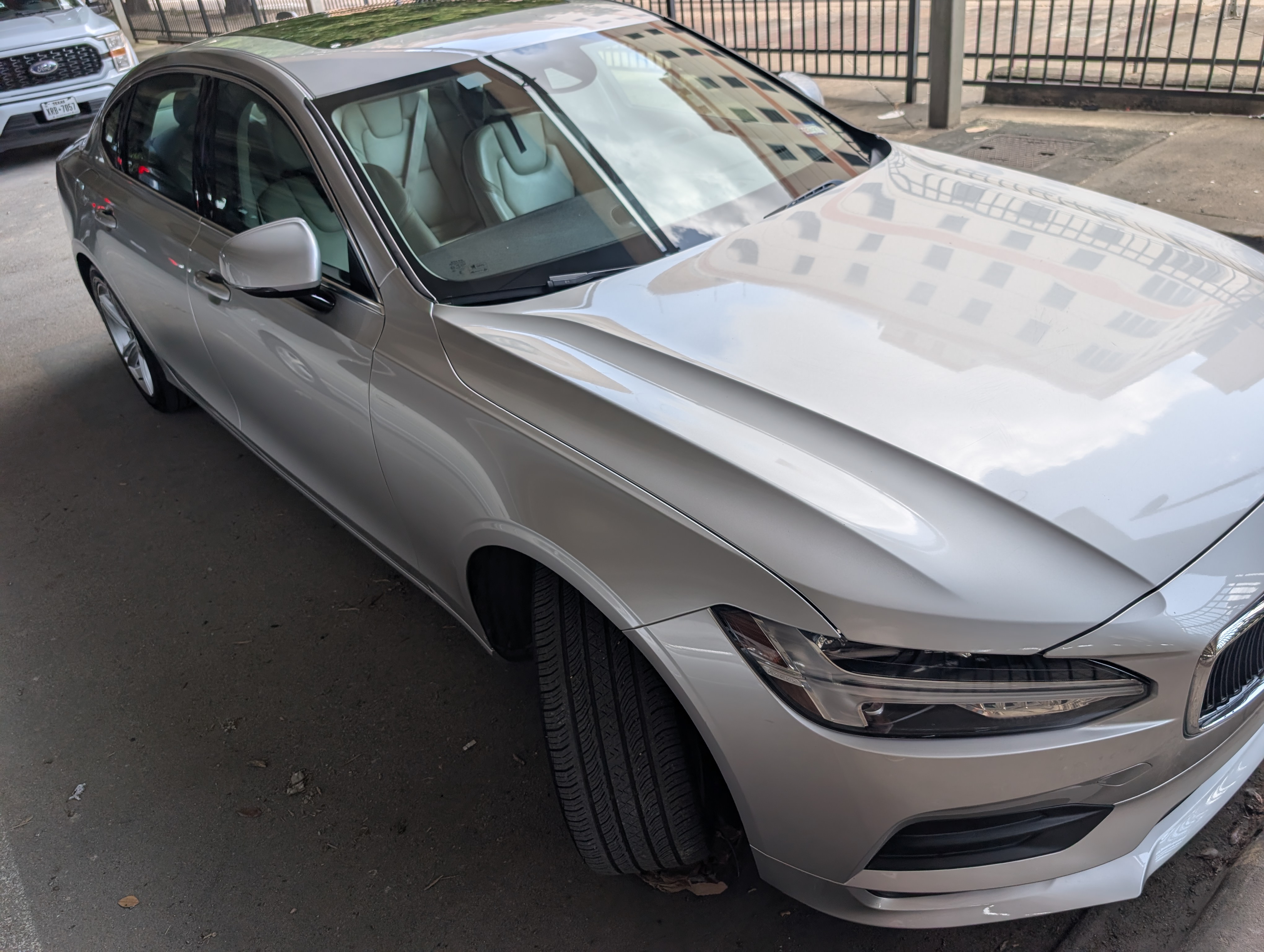 Used 2018 Volvo S90 T5 Momentum FWD image 22