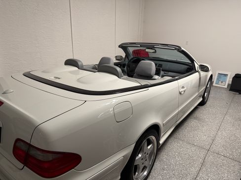 Used 2002 Mercedes-Benz CLK 430 Cabriolet image 13