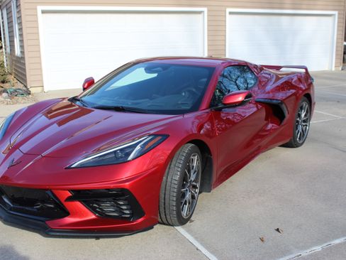 Used 2024 Chevrolet Corvette Stingray Preferred Conv w/ Z51 Performance Package image 2