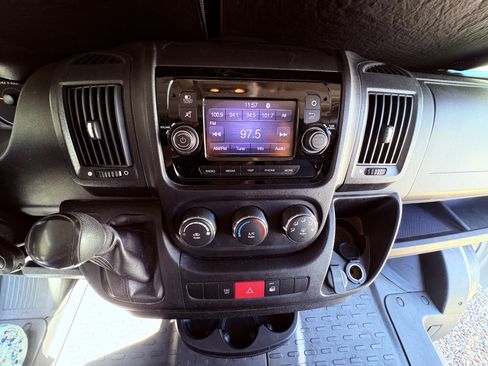 Used 2021 RAM ProMaster 2500 image 17