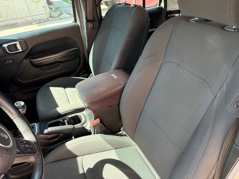 Used 2019 Jeep Wrangler Unlimited Sport S image 10