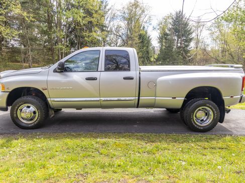 Used 2003 Dodge Ram 3500 Truck SLT AWD/4WD image 2
