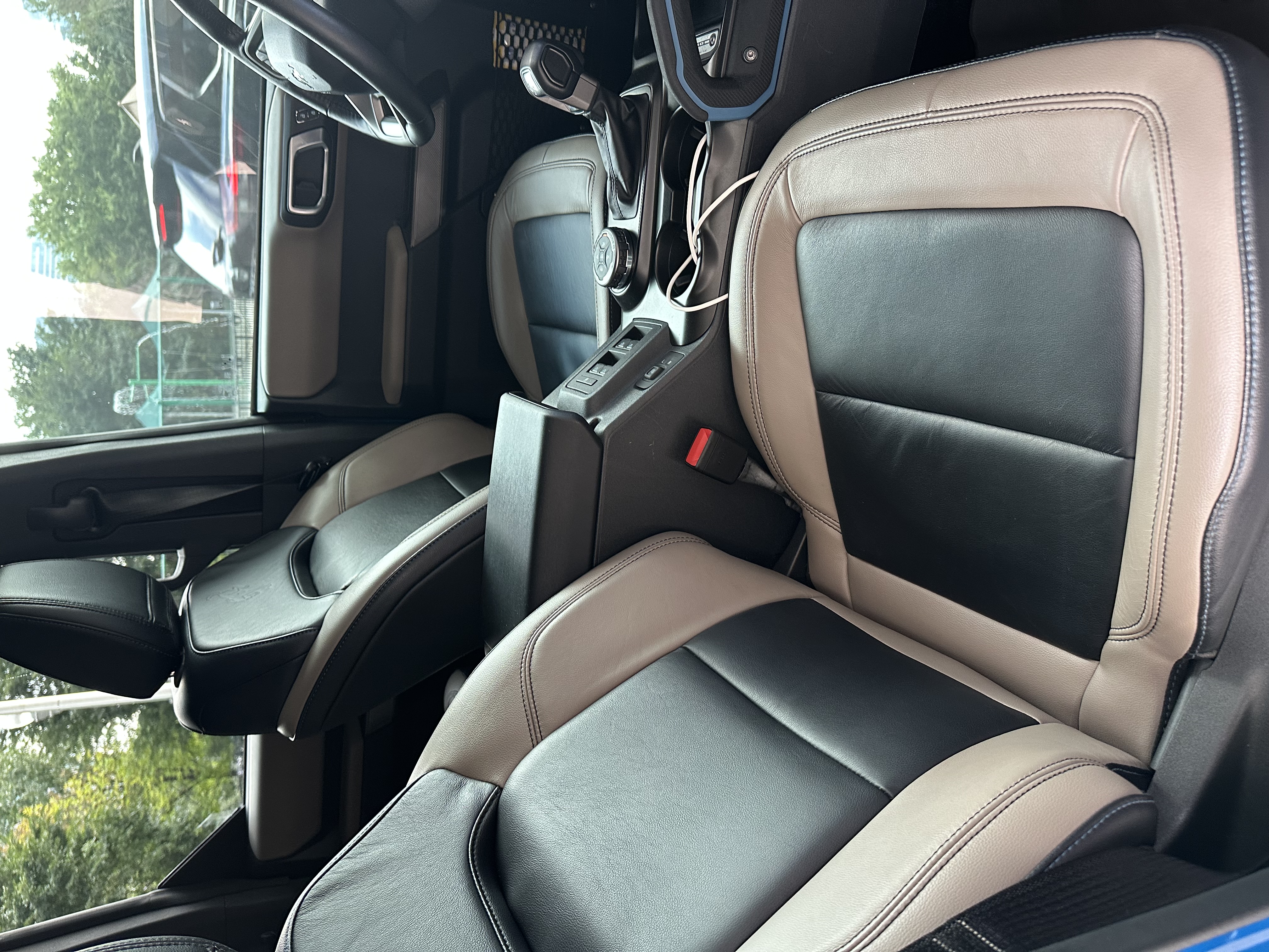 Used 2022 Ford Bronco Wildtrak AWD/4WD image 15