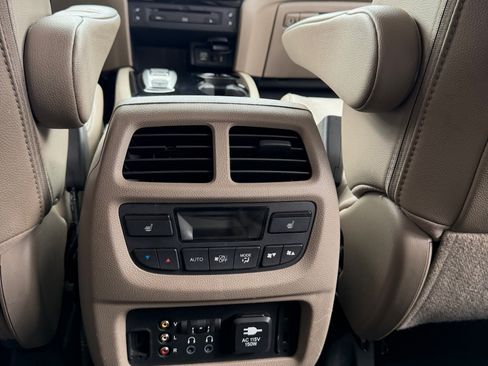 Used 2016 Honda Pilot Elite image 15