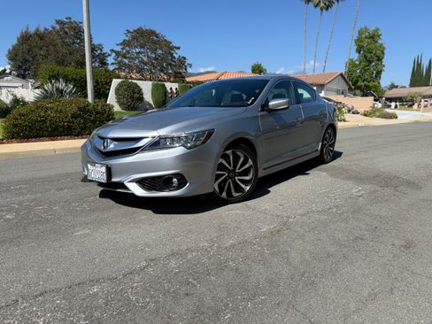 Used 2017 Acura ILX FWD image 10