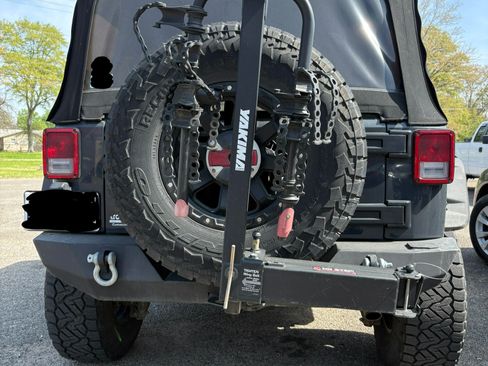 Used 2016 Jeep Wrangler Unlimited Sport w/ Max Tow Package image 4