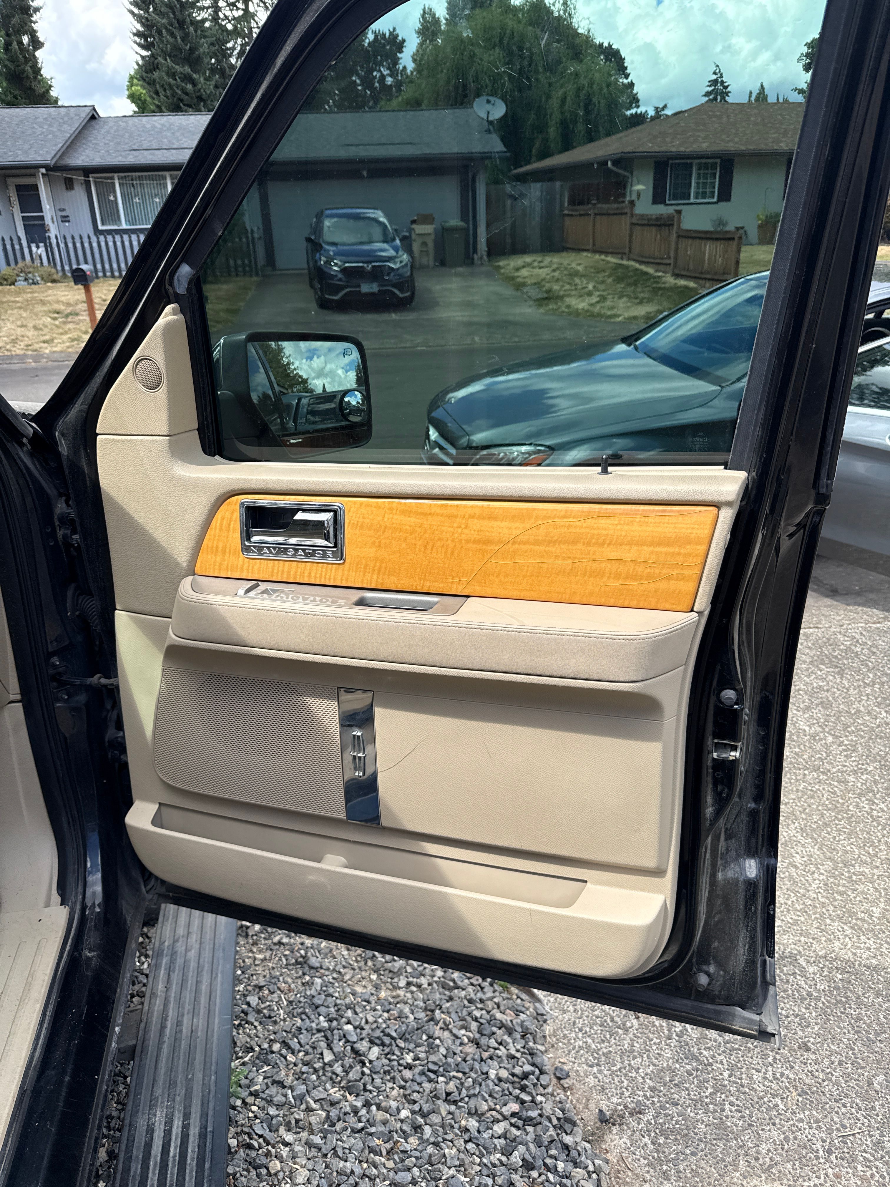 Used 2007 Lincoln Navigator 4WD image 16