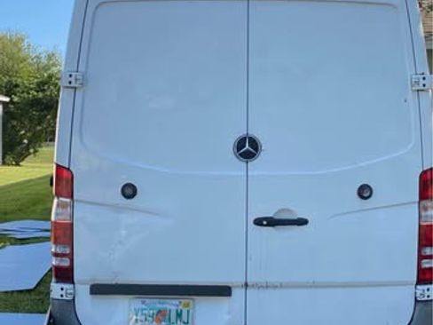 Used 2012 Mercedes-Benz Sprinter 2500 image 26