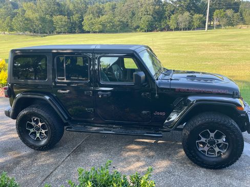 Used 2018 Jeep Wrangler Unlimited Rubicon AWD/4WD image 1