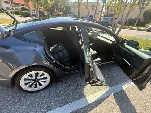 Used 2022 Tesla Model 3 RWD image 16