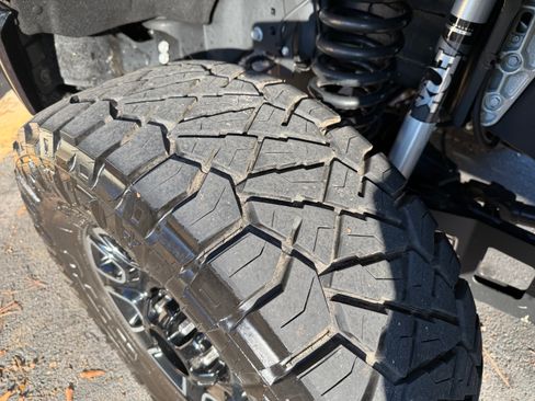 Used 2025 Ford F250 Platinum image 18