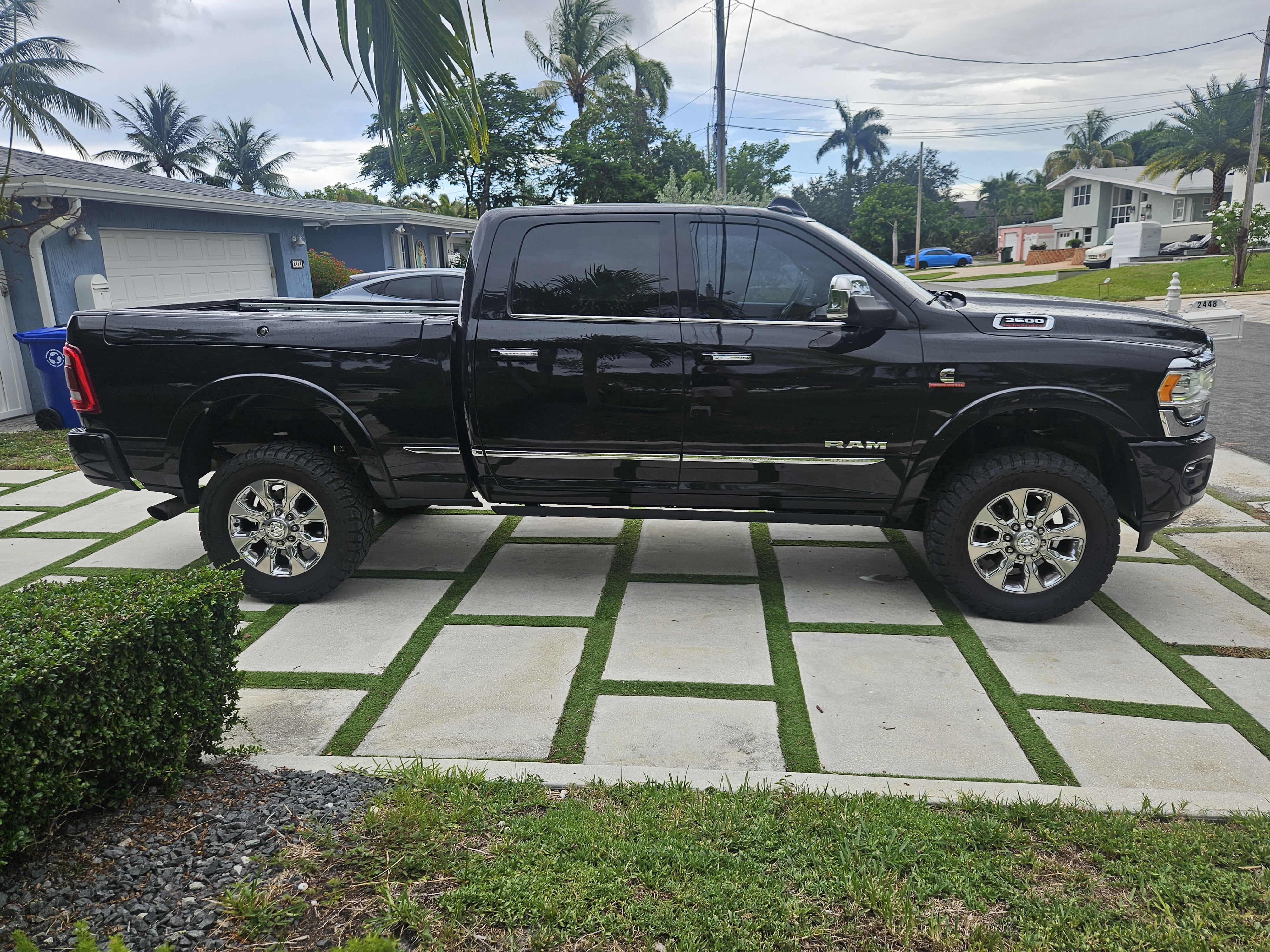 Used 2020 RAM 3500 Limited AWD/4WD image 4