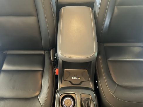 Used 2021 Chevrolet Colorado Z71 w/ Z71 Midnight Edition image 14