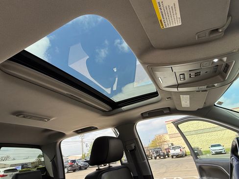 Used 2015 Chevrolet Silverado 1500 LTZ Z71 w/ Midnight Edition image 8