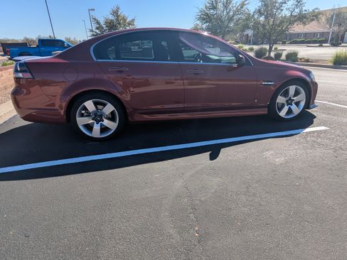 Used 2009 Pontiac G8 GT w/ Premium Package image 11