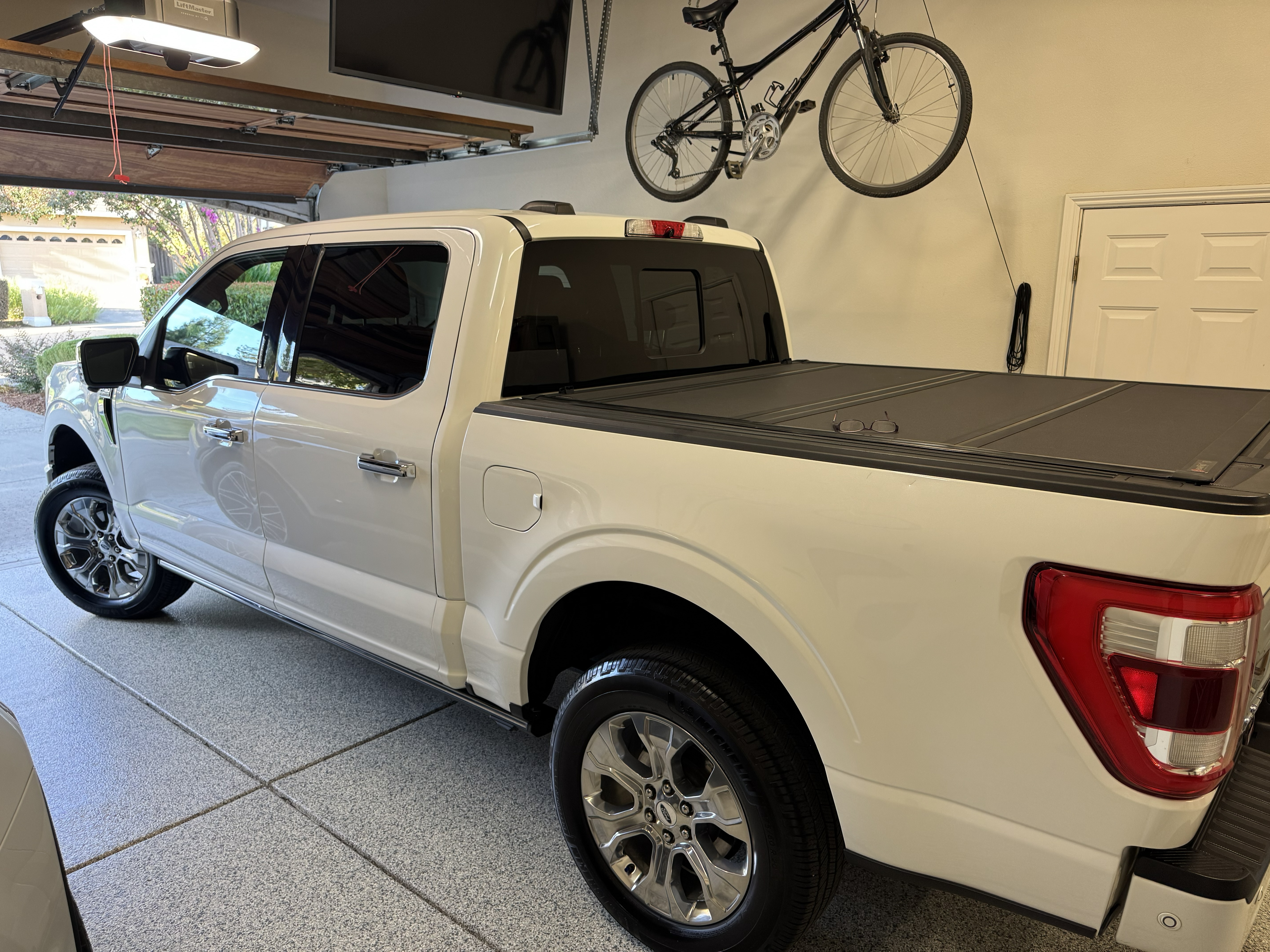 Used 2021 Ford F150 Platinum w/ Equipment Group 701A High AWD/4WD image 16