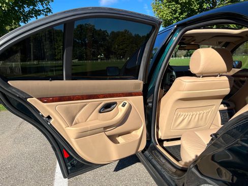 Used 1997 BMW 540i Sedan image 21