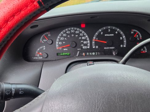 Used 2003 Ford F150 XLT image 16