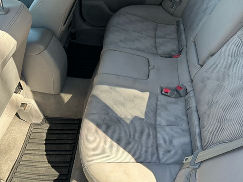 Used 2010 Subaru Forester 2.5X Premium image 17