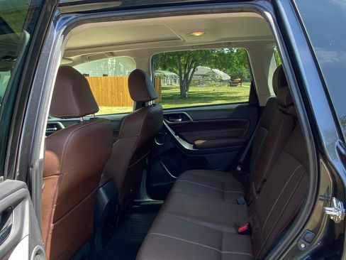 Used 2018 Subaru Forester 2.5i Touring w/ Popular Package #2 image 32