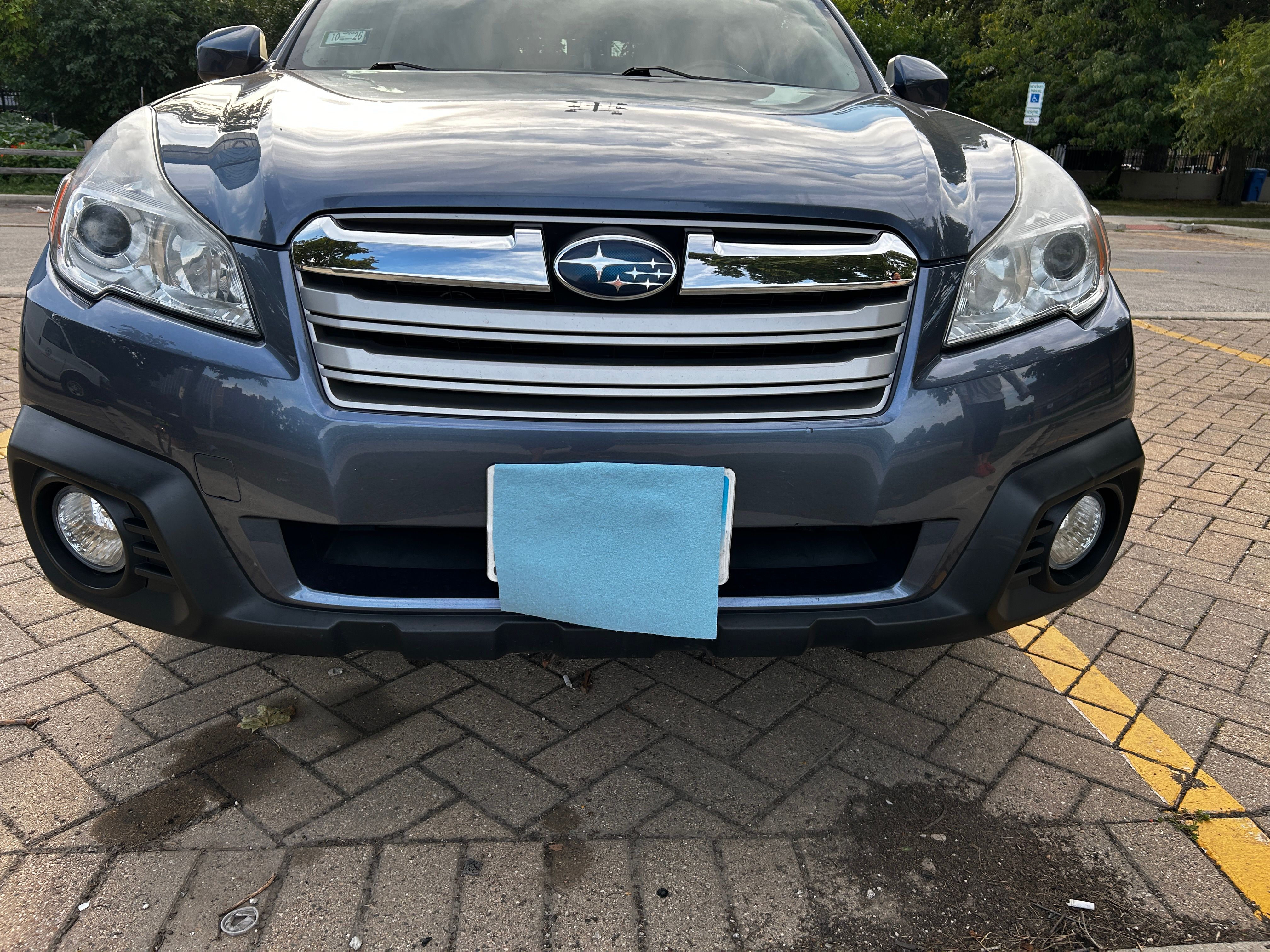 Used 2013 Subaru Outback 2.5i Premium w/ All-Weather Pkg AWD/4WD image 2
