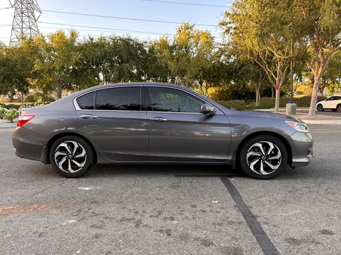 Used 2016 Honda Accord EX-L image 5