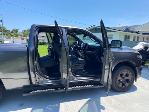 Used 2025 RAM 1500 Tradesman w/ Night Edition AWD/4WD image 13