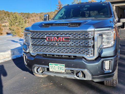 Used 2020 GMC Sierra 2500 Denali w/ Denali Ultimate Package image 2