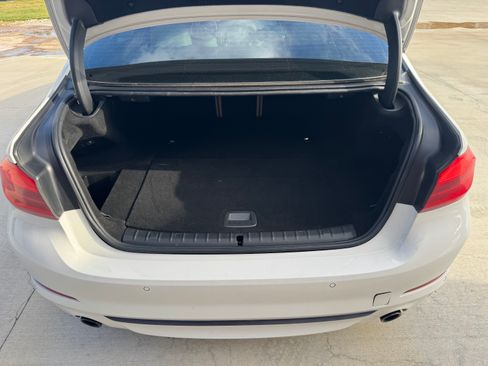 Used 2019 BMW 530e w/ Convenience Package RWD image 18