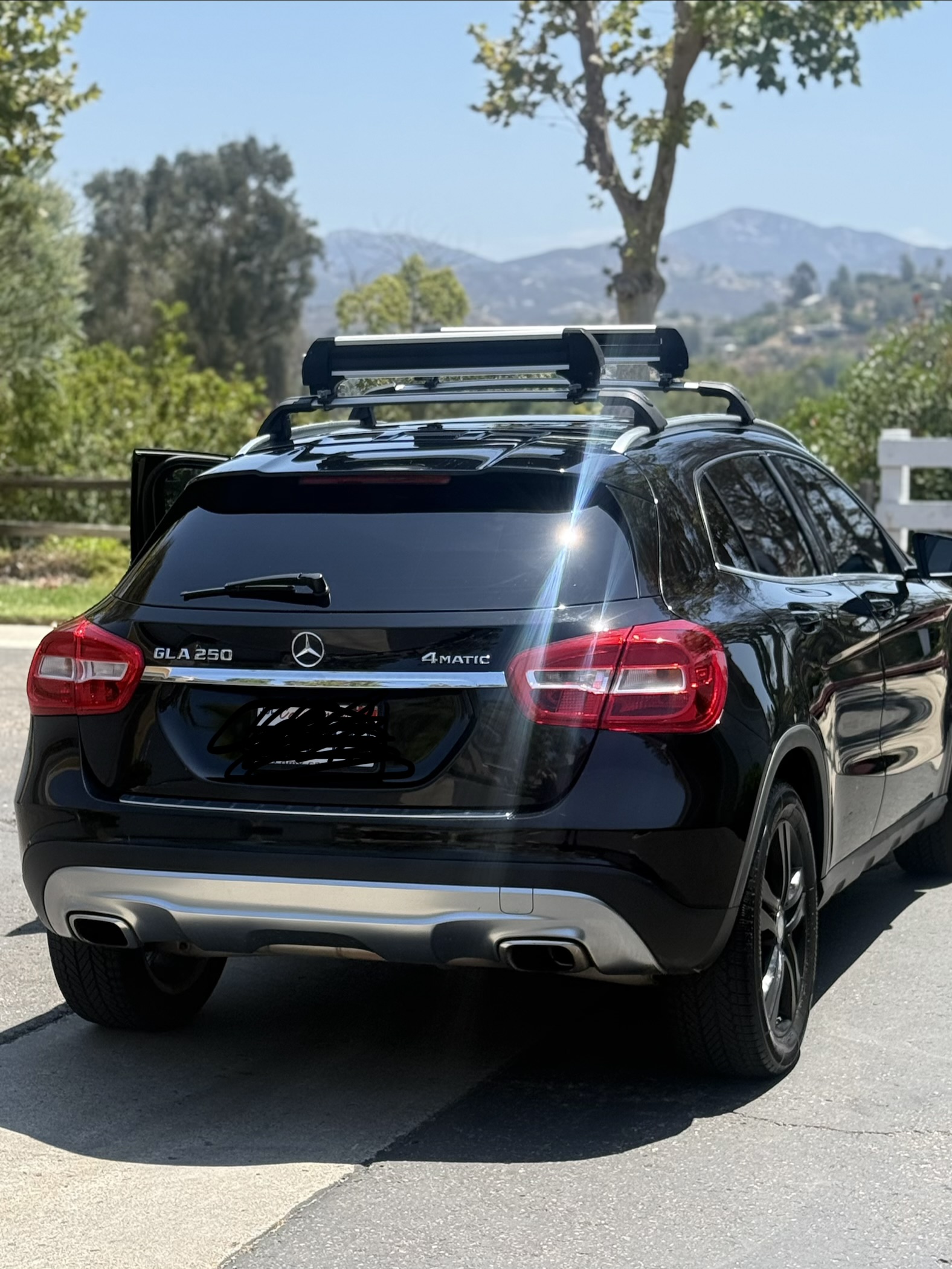 Used 2016 Mercedes-Benz GLA 250 4MATIC image 1