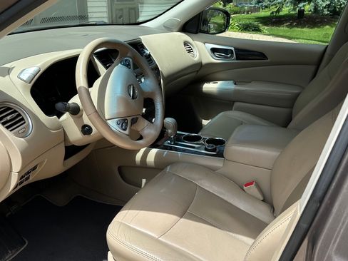 Used 2014 Nissan Pathfinder Platinum w/ Platinum Premium Package AWD/4WD image 8