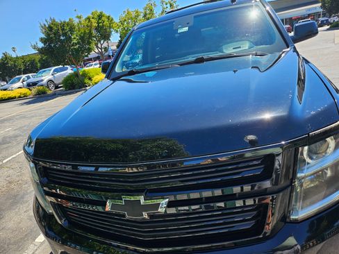 Used 2020 Chevrolet Suburban LT AWD/4WD image 2