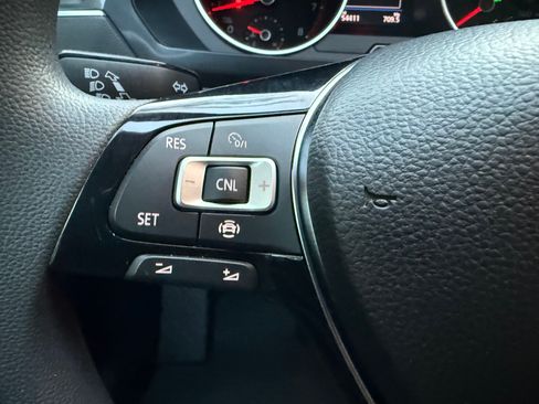 Used 2021 Volkswagen Tiguan S image 16