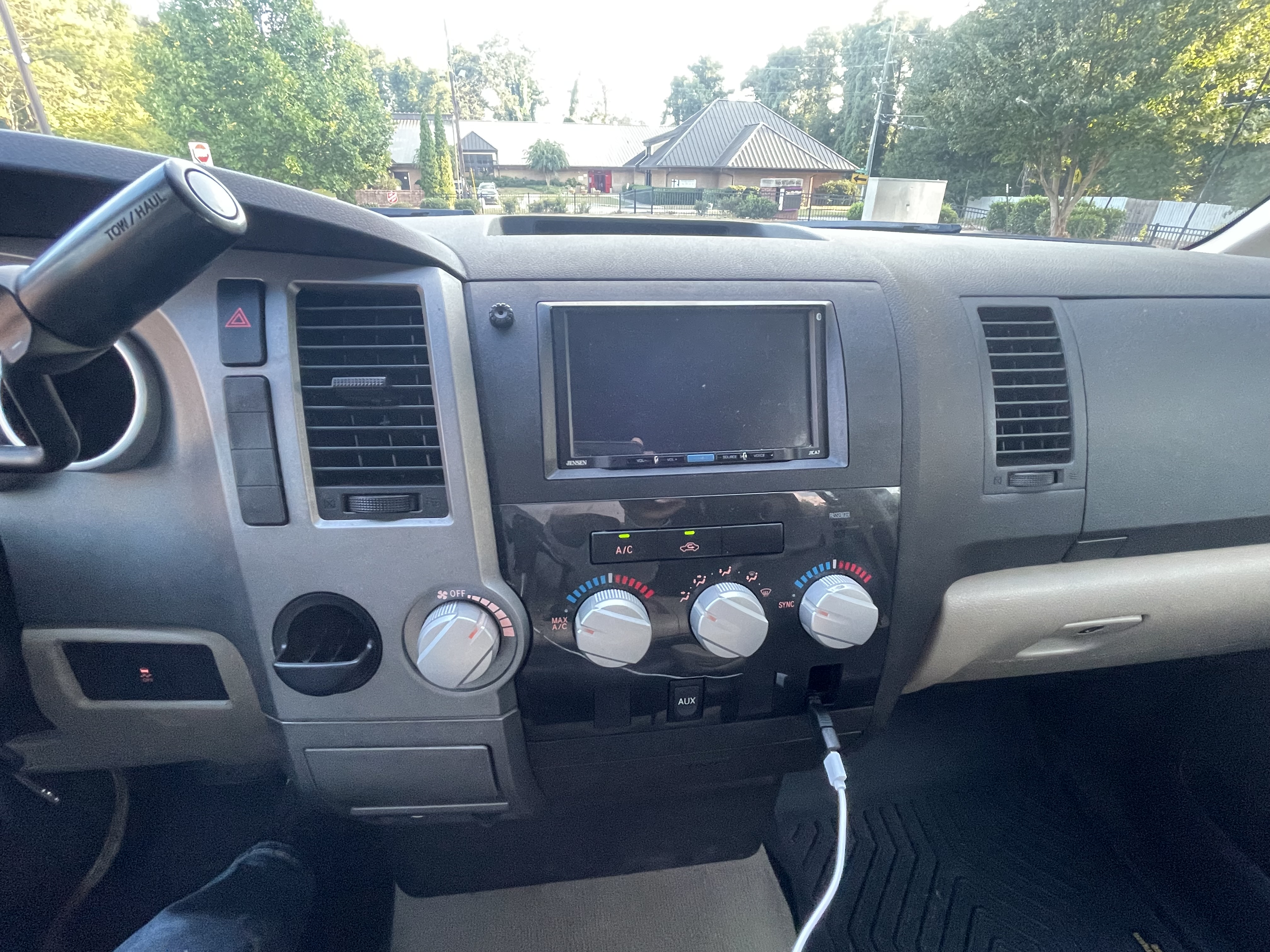 Used 2010 Toyota Tundra 2WD Double Cab image 8
