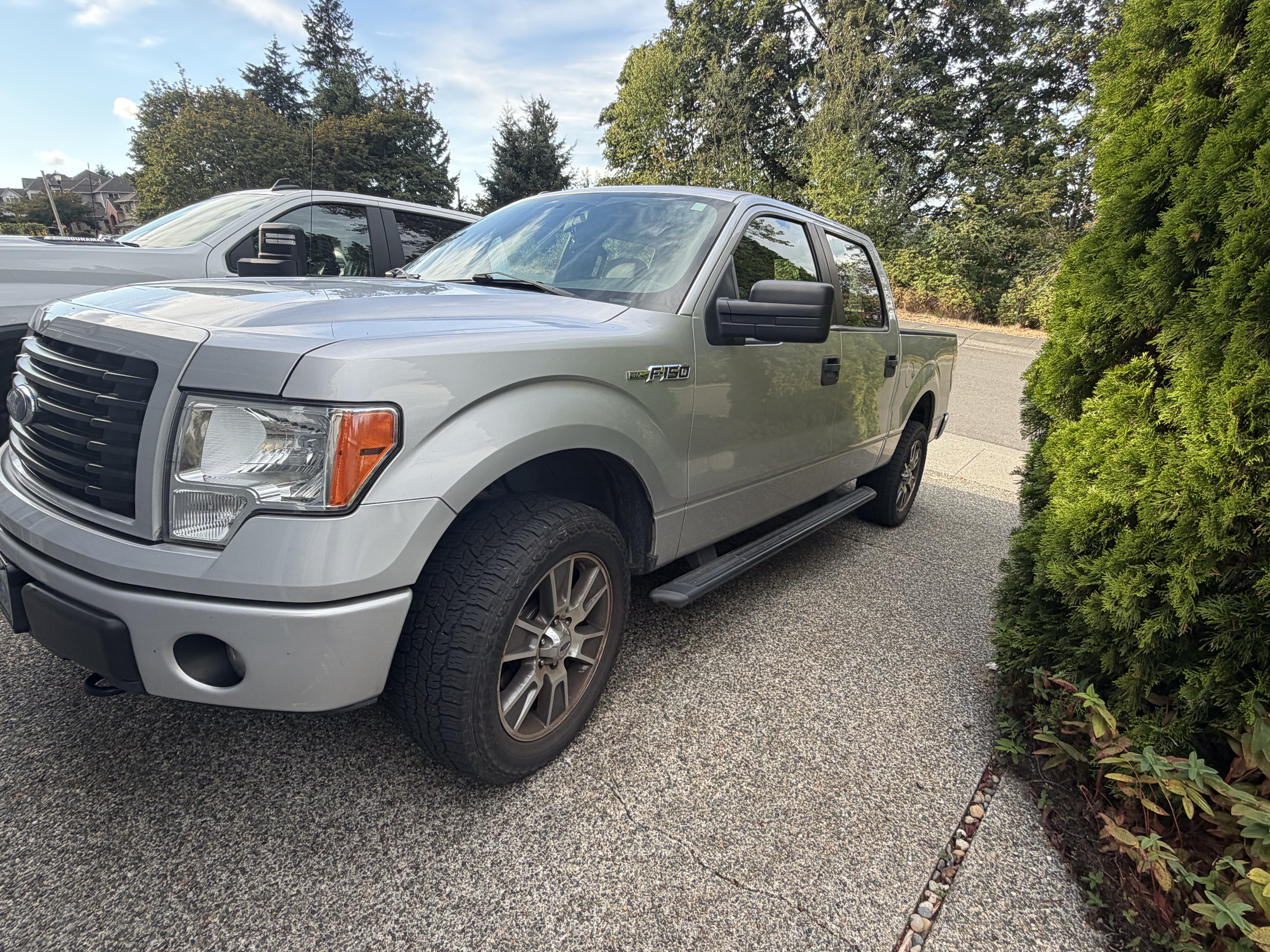 Used 2014 Ford F150 STX w/ Equipment Group 201A Mid AWD/4WD image 17