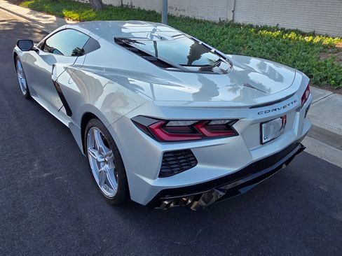 Used 2021 Chevrolet Corvette Stingray Preferred Cpe w/ 2LT image 2