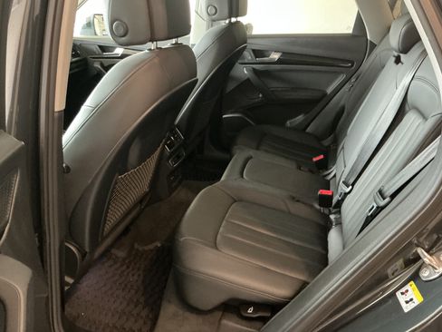 Used 2019 Audi Q5 2.0T Premium Plus w/ Premium Plus Package AWD/4WD image 6