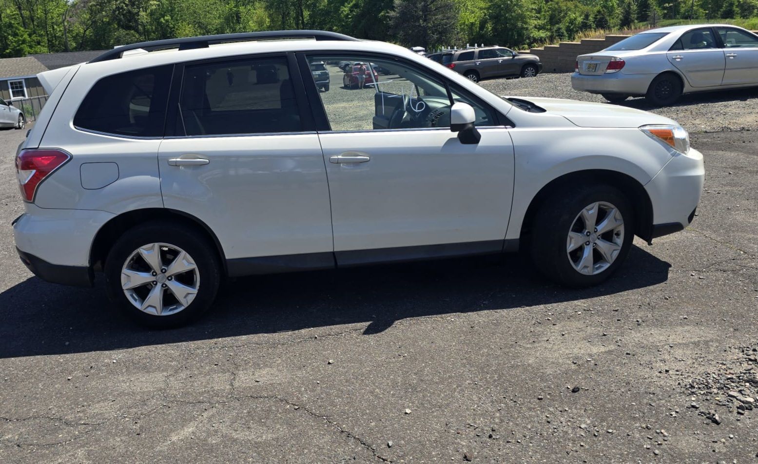 Used 2016 Subaru Forester 2.5i Limited w/ Popular Package #2 AWD/4WD image 2