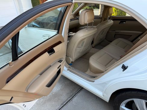 Used 2010 Mercedes-Benz S 550 image 18