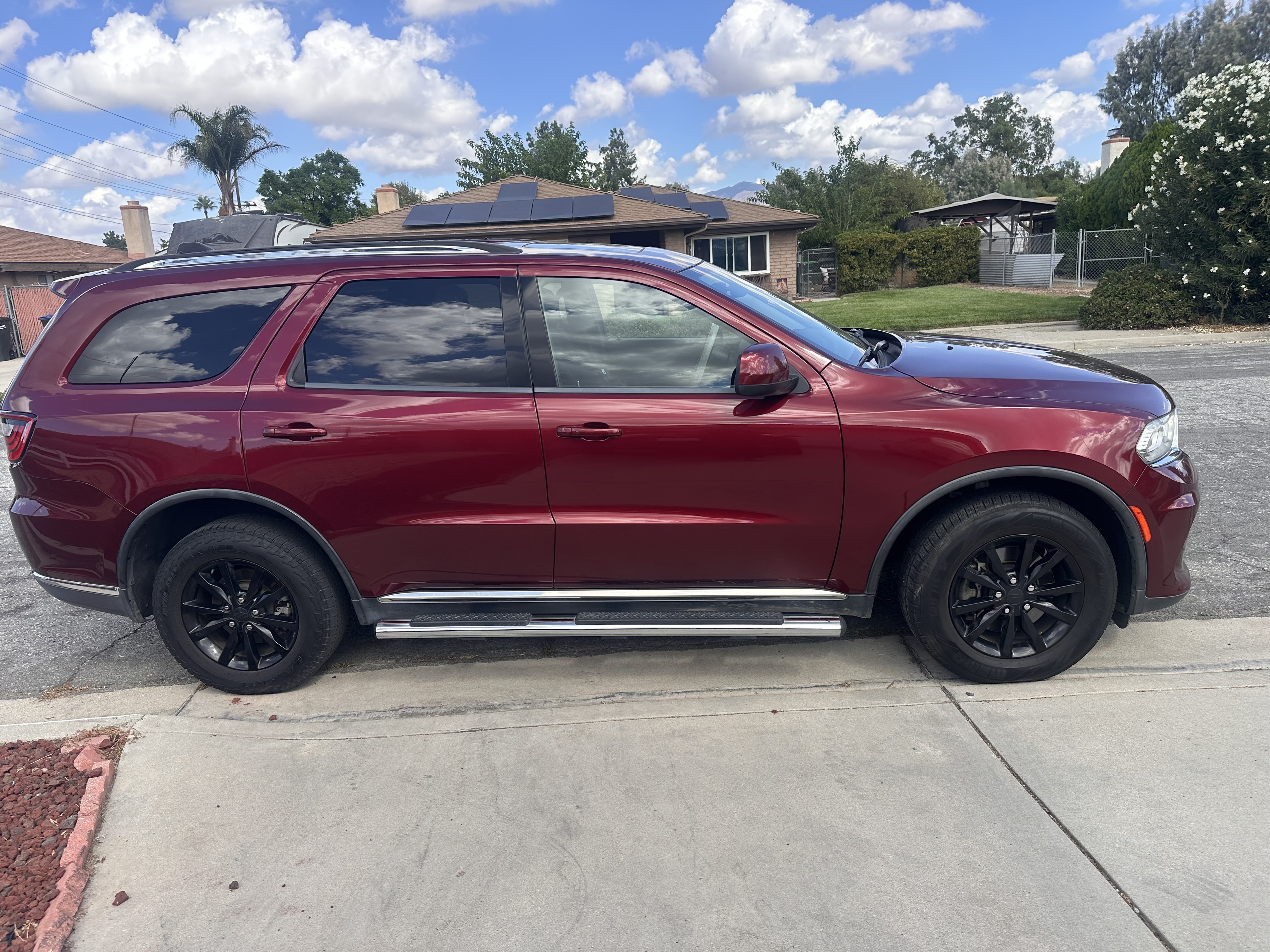 Used 2022 Dodge Durango SXT AWD/4WD image 1
