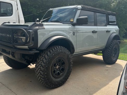 Used 2022 Ford Bronco Badlands image 5