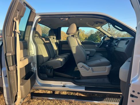 Used 2010 Ford F150 XL image 12