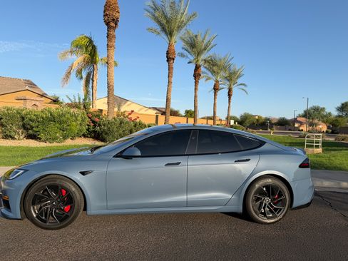 Used 2026 Tesla Model S Plaid AWD/4WD image 2