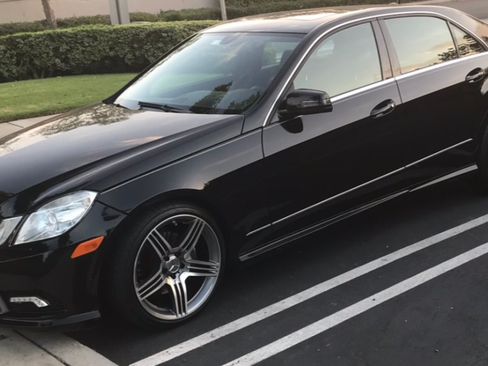 Used 2011 Mercedes-Benz E 350 4MATIC Sedan w/ Premium 1 Pkg image 4